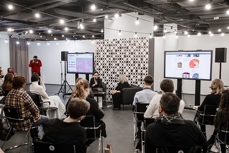 В Екатеринбурге презентовали зины международного проекта «Арт-платформа для продвижения уральского современного искусства»